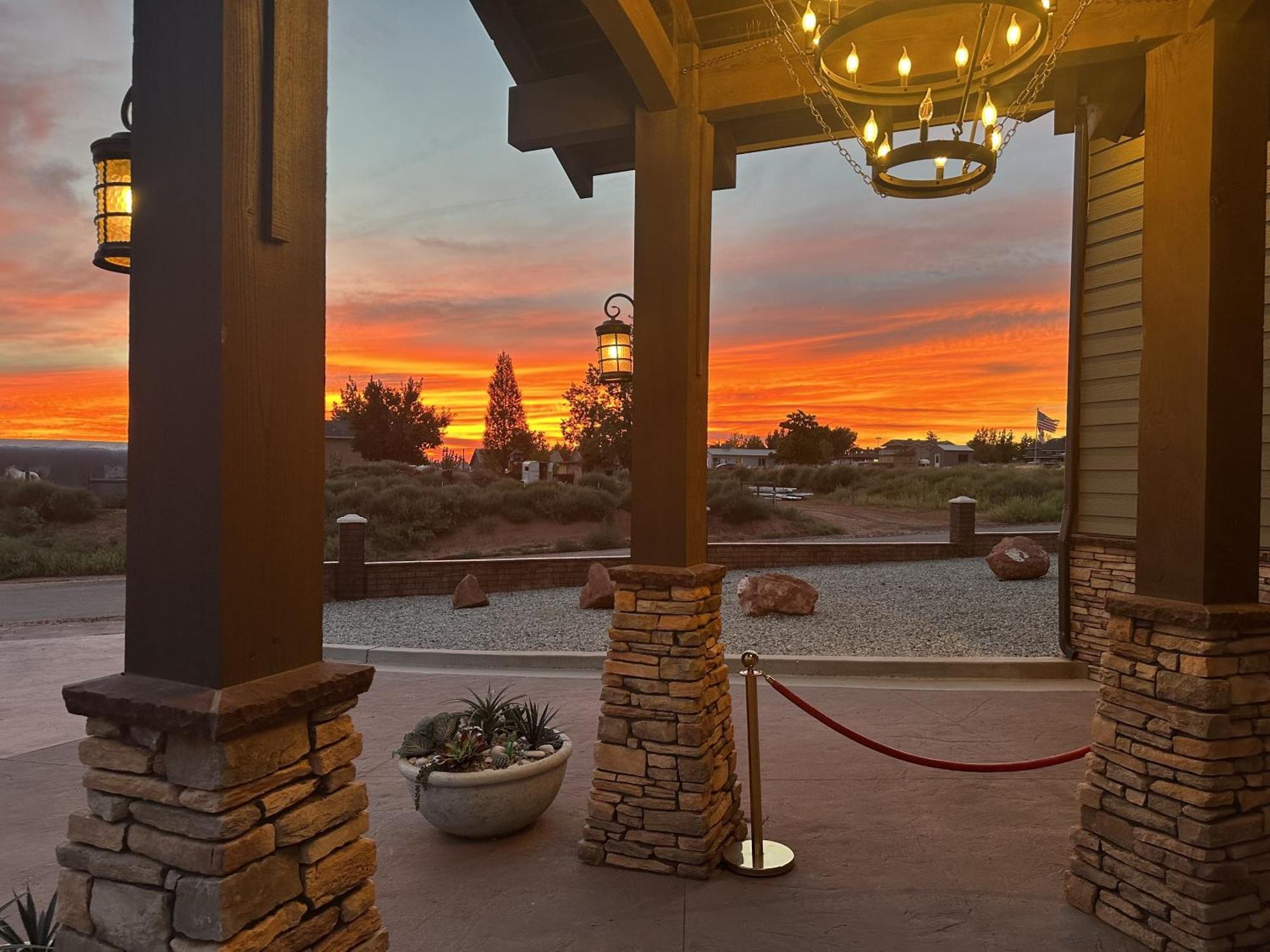 Zion Cliff Lodge Hildale Bagian luar foto